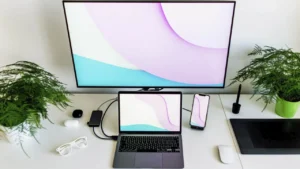 Cómo conectar un portátil a un televisor